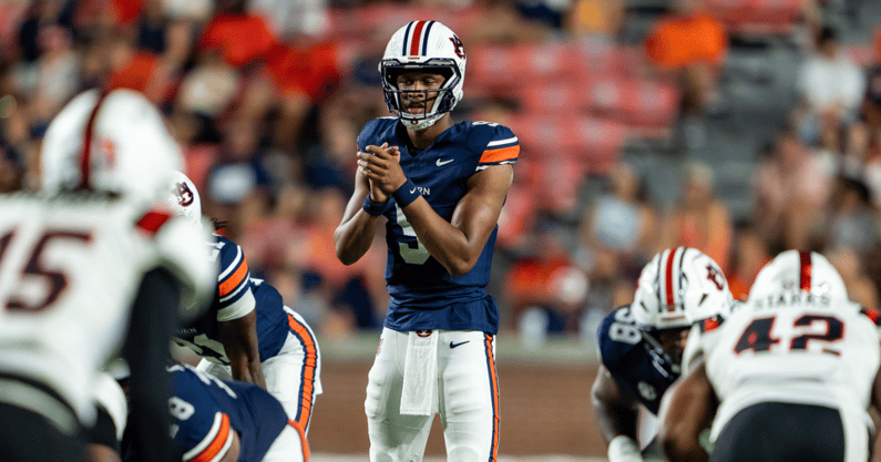 Deuce Knight (Photo by Matt Rudolph/AuburnSports)