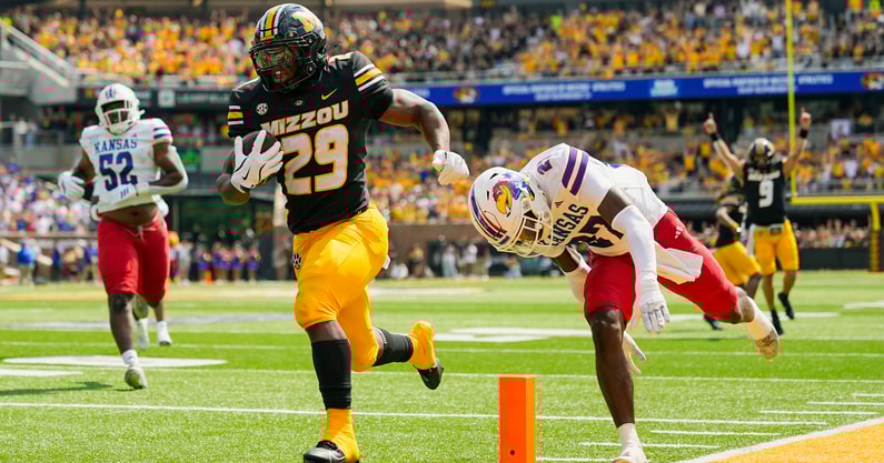 NCAA Football: Kansas at Missouri