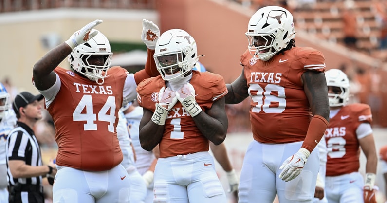ut_vs_san_jose_state-7043_simmons