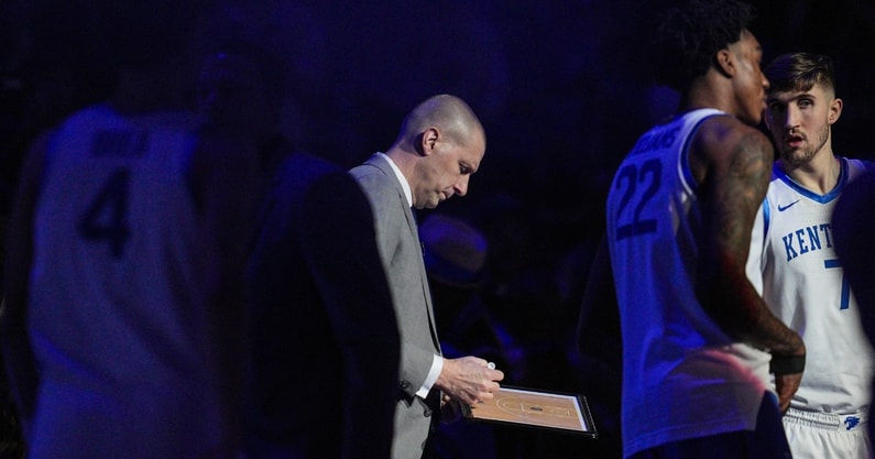Kentucky men's basketball head coach Mark Pope before the game against No.1 Auburn Saturday afternoon in Lexington, Kentucky March 1, 2025. © Matt Stone/Courier Journal / USA TODAY NETWORK via Imagn Images