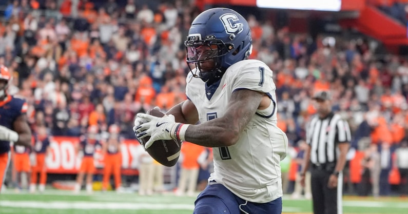 UConn Huskies wide receiver Skyler Bell