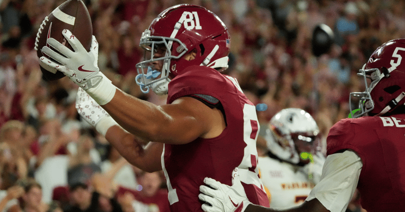 Alabama TE Kaleb Edwards
