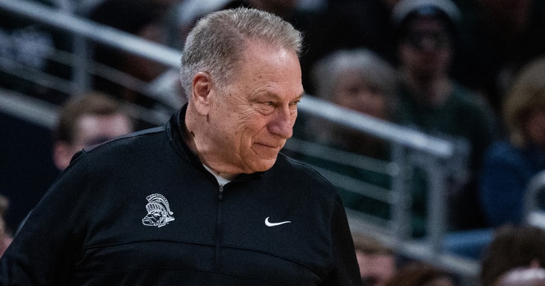 Michigan State Spartans head coach Tom Izzo in the first half against the Oregon Ducks at Gainbridge Fieldhouse. - Trevor Ruszkowski, USA TODAY Sports