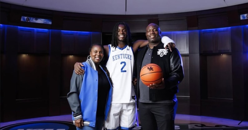 Caleb Holt on his Kentucky official visit (Photo: UK Athletics)