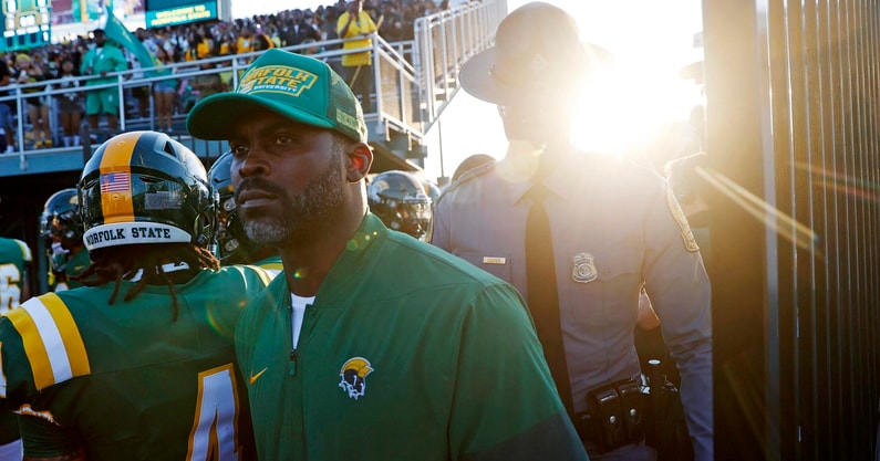 Norfolk State Spartans head coach Michael Vick
