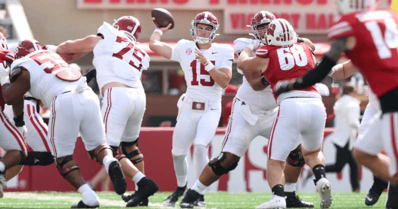 Alabama QB Ty Simpson
