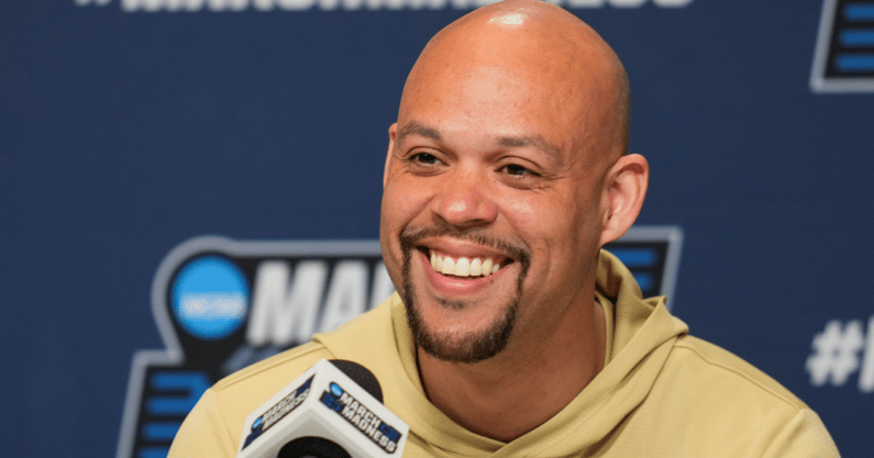 Wofford HC Dwight Perry