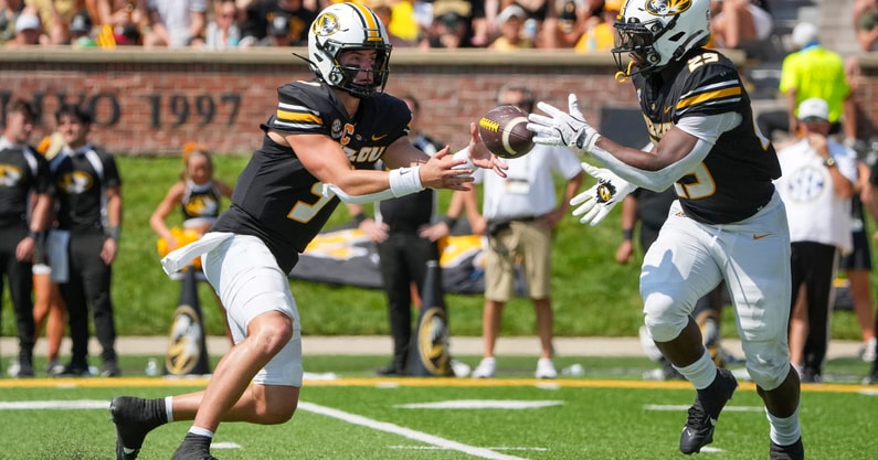 NCAA Football: UL Lafayette at Missouri