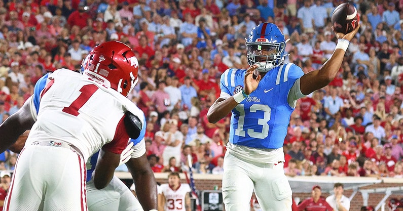 NCAA Football: Arkansas at Mississippi