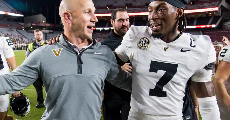 NCAA Football: Vanderbilt at South Carolina