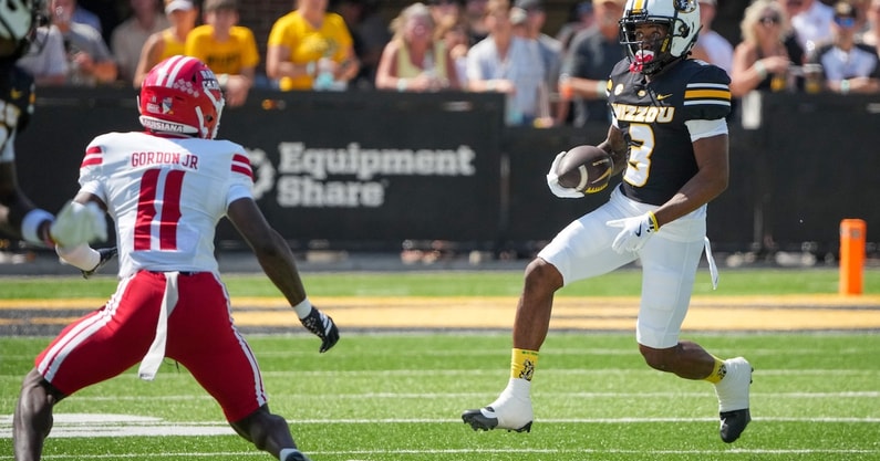 NCAA Football: UL Lafayette at Missouri