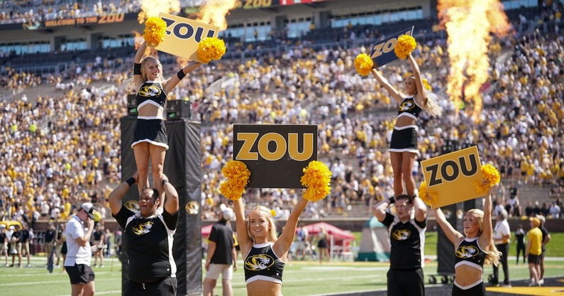 NCAA Football: UL Lafayette at Missouri