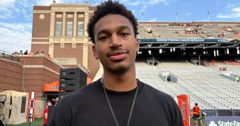 Cameron Holmes Illinois visit
