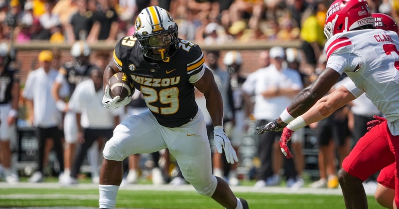 NCAA Football: UL Lafayette at Missouri