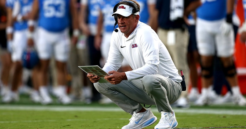 NCAA Football: Arkansas at Mississippi