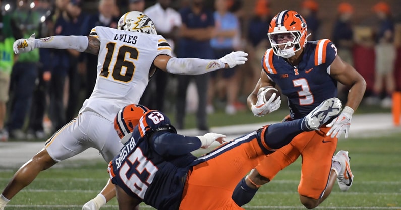 NCAA Football: Western Michigan at Illinois