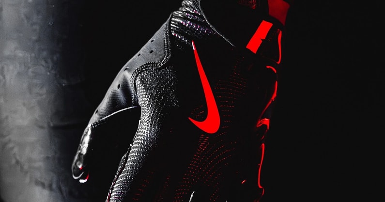 Rutgers Football blackout uniforms 2025
