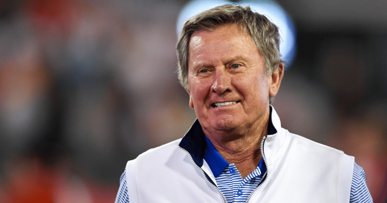 Steve-Spurrier-calls-out-preseaso-nHeisman-hype-for-Arch-Manning-Garrett-Nussmeier