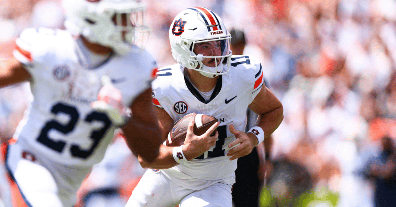 Jackson Arnold (Photo by Matt Rudolph/AuburnSports)