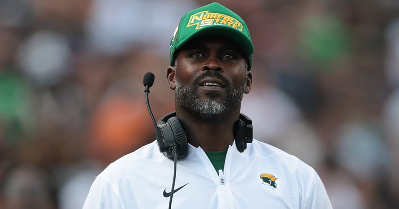 Norfolk State head coach Michael Vick