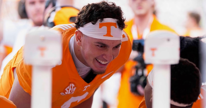 Angelina Alcantar/News Sentinel / USA TODAY NETWORK via Imagn Images | Tennessee quarterback Joey Aguilar (6) smiles on the sidelines during a NCAA football game between Tennessee and Georgia at Neyland Stadium in Knoxville, Tennessee, on September 13, 2025.