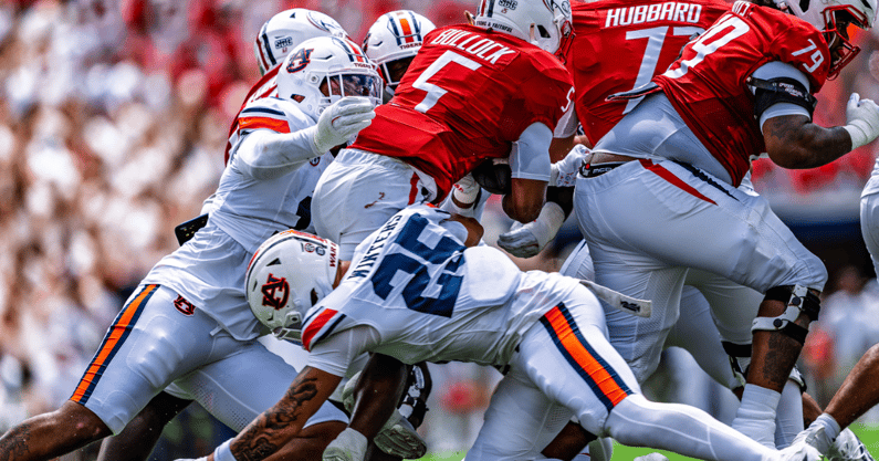 Eric Winters and teammates. (Photo by Matt Ruolph/AuburnSports)