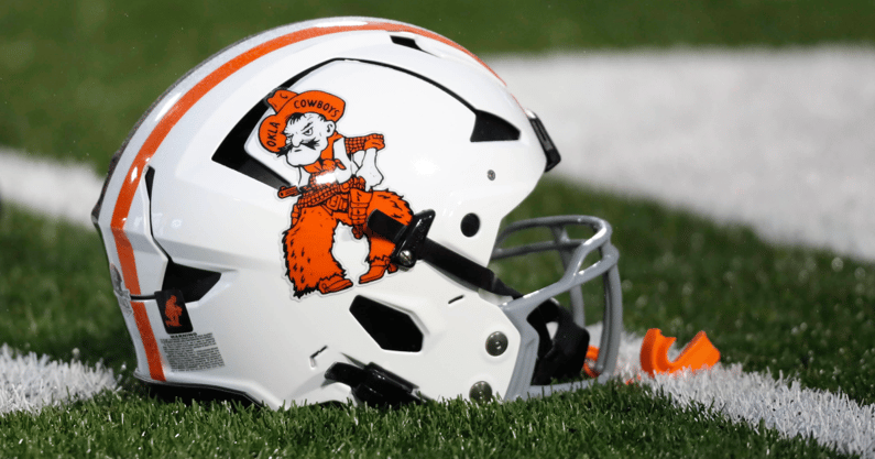 oklahoma state quarterback noah walters