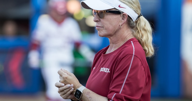 NCAA Softball: Womens College World Series-Oregon at Oklahoma