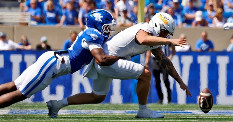 Kentucky EDGE Steven Soles gets a strip sack against Toledo, via Jeff Drummond, Cats Illustrated