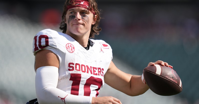 NCAA Football: Oklahoma at Temple