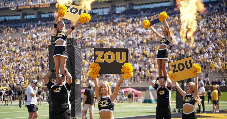NCAA Football: UL Lafayette at Missouri