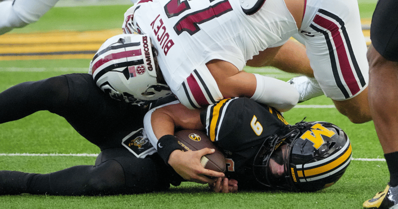 ESPN-rules-analyst-calls-out-officials-for-overturning-South-Carolina-targeting-call-against-Beau-Pribula