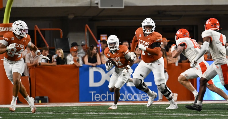 ut_vs_sam_houston_state-0586_brooks