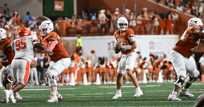 ut_vs_sam_houston_state-8187_manning