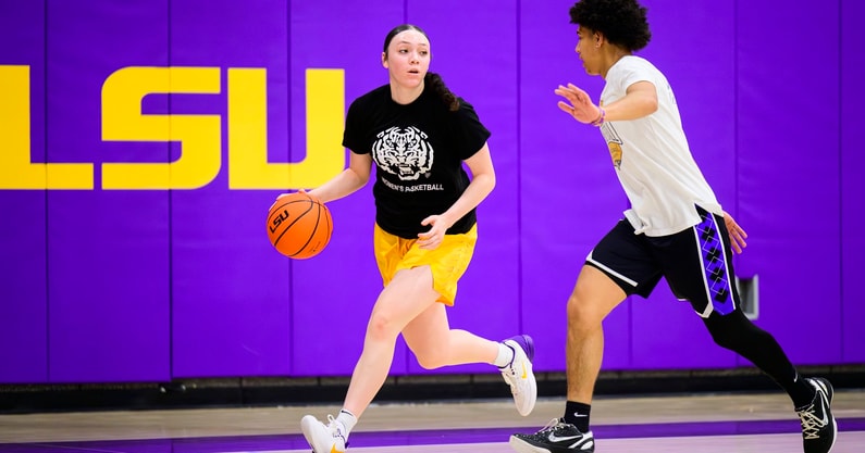 LSU Bella hines