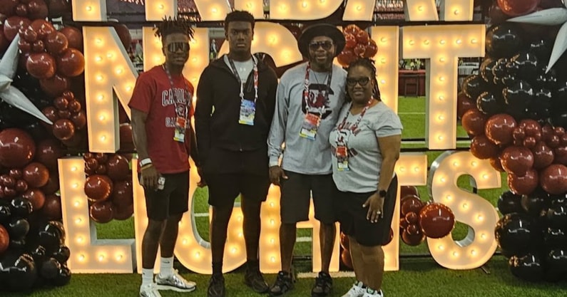 South Carolina football recruiting target Jesiah Fields on a visit to Columbia. Photo credit: @jesiahdfields on Twitter/X