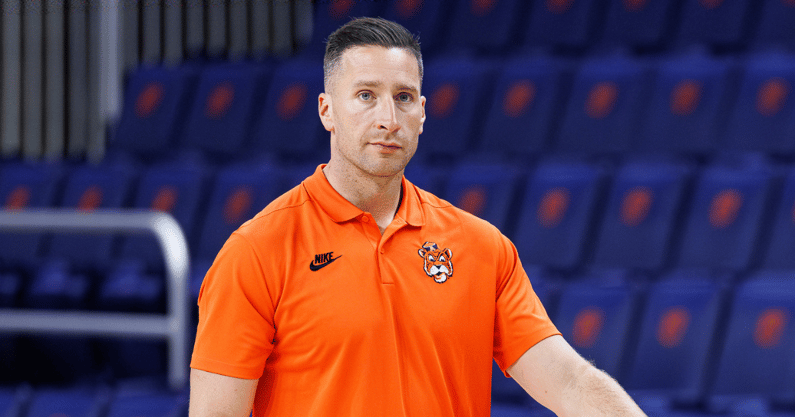Steven Pearl (Photo by Auburn Athletics)