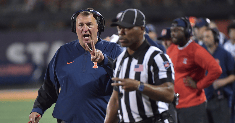 Illinois Fighting Illini head coach Bret Bielema reacts during the second half against the Western Michigan Broncos at Memorial Stadium