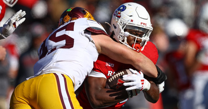 Rutgers Football running back Antwan Raymond versus Minnesota