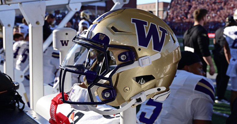 washington helmet zach durfee carver willis