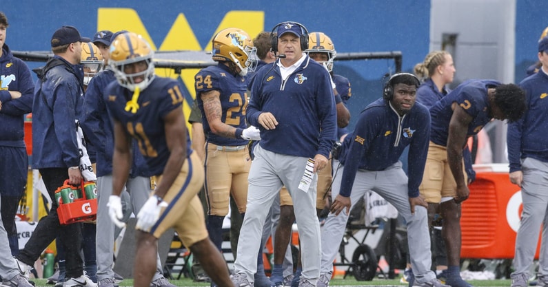 NCAA Football: Utah at West Virginia