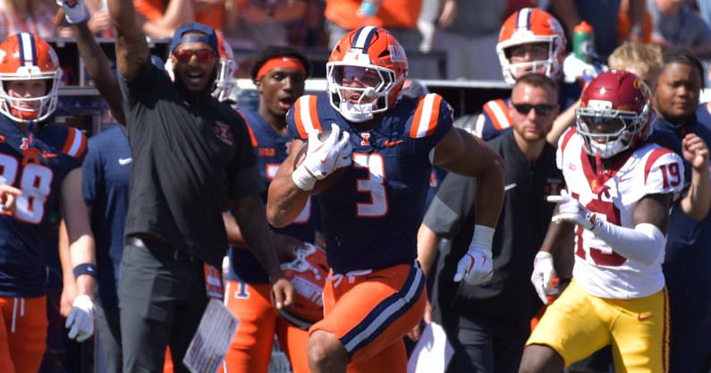 NCAA Football: Southern California at Illinois