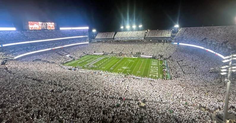penn-state-beaver-stadium-white-out