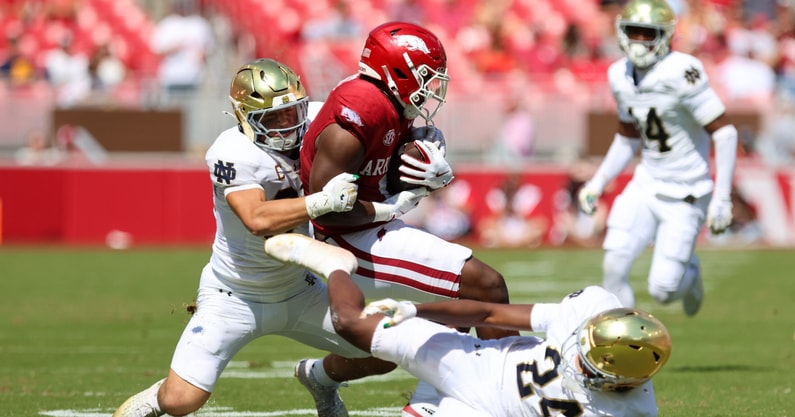 Notre Dame LB Drayk Bowen Arkansas
