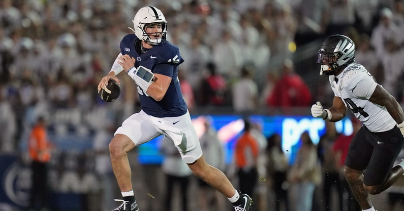 NCAA Football: Oregon at Penn State
