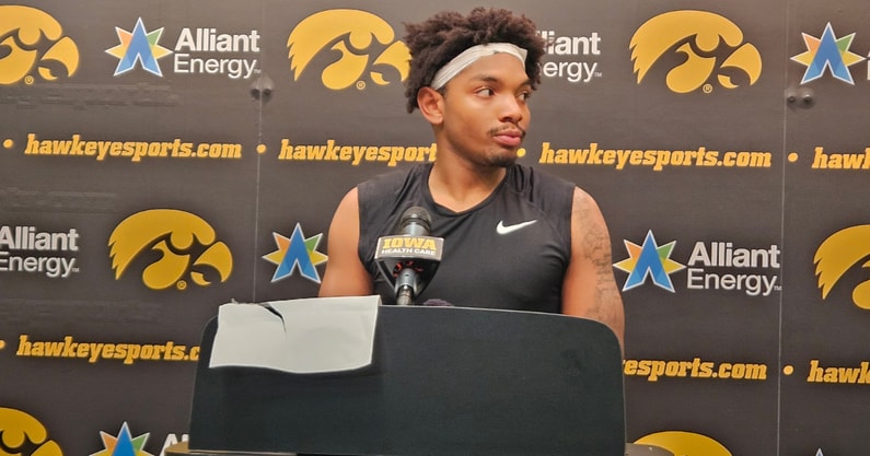 Kamari Moulton(2)