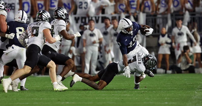 NCAA Football: Oregon at Penn State