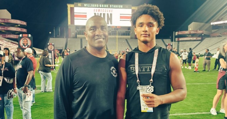 South Carolina football recruiting target Skylar Alston. Photo credit: Skylar Alston | @agent_alston1 on Twitter/X
