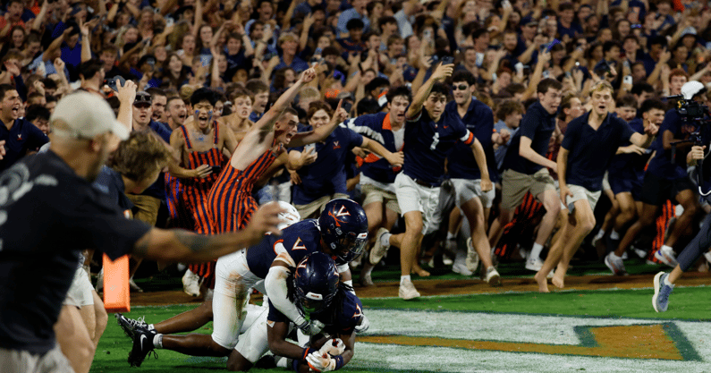 No. 8 Florida State vs. Virginia (Field Storm - 9/26/2025)