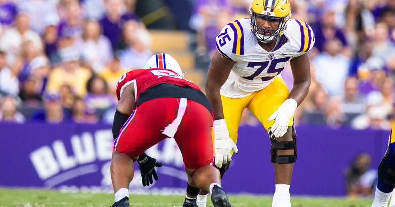 LSU's offensive line has struggled mightily through the 4-1 start (Photo: © Stephen Lew-Imagn Images)